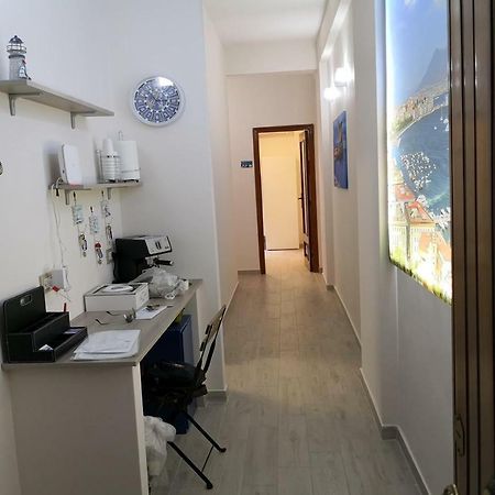 Fenesta Vascia Bed and Breakfast Napoli Esterno foto